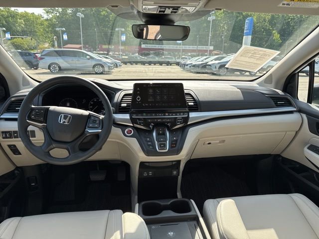 Used 2025 Honda Odyssey EX-L image 13