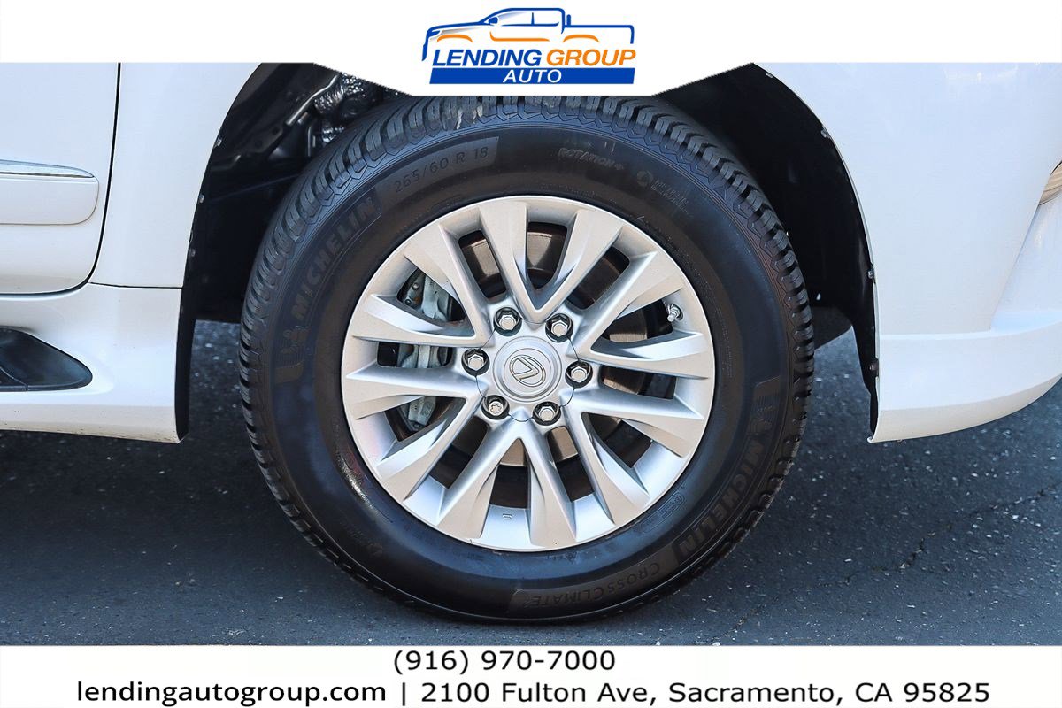 Used 2018 Lexus GX 460 Premium w/ Premium Package image 9