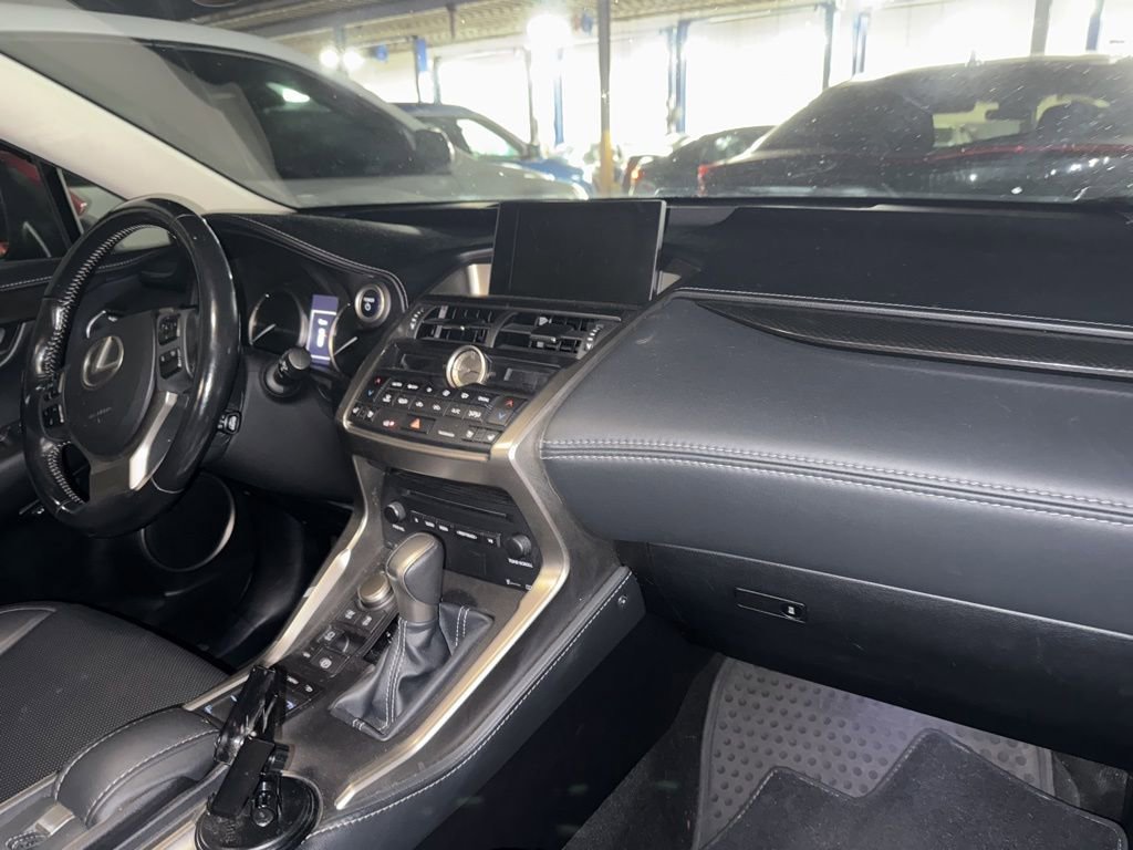 Used 2015 Lexus NX 300h AWD image 12