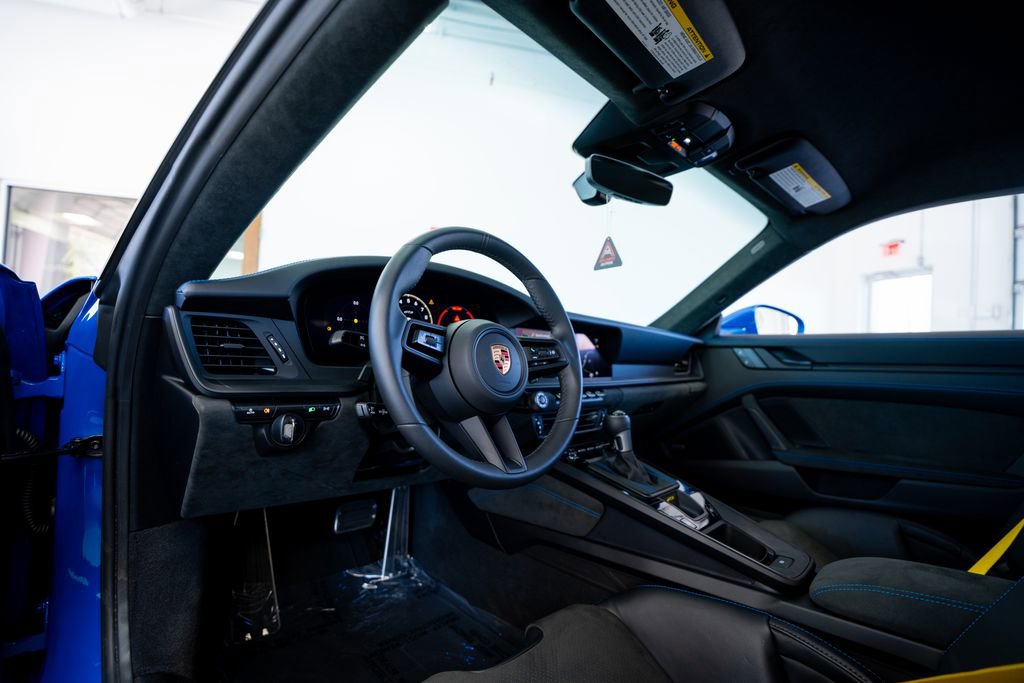 Used 2025 Porsche 911 GT3 image 29