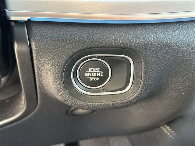 Used 2024 Mercedes-Benz GLE 450e 4MATIC image 16