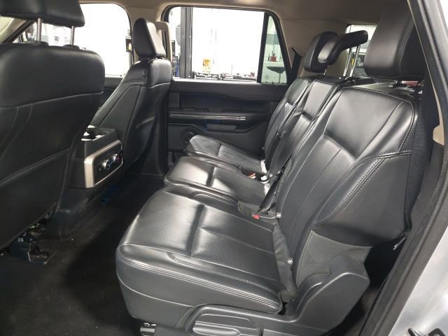 Used 2023 Ford Expedition Max XLT image 13