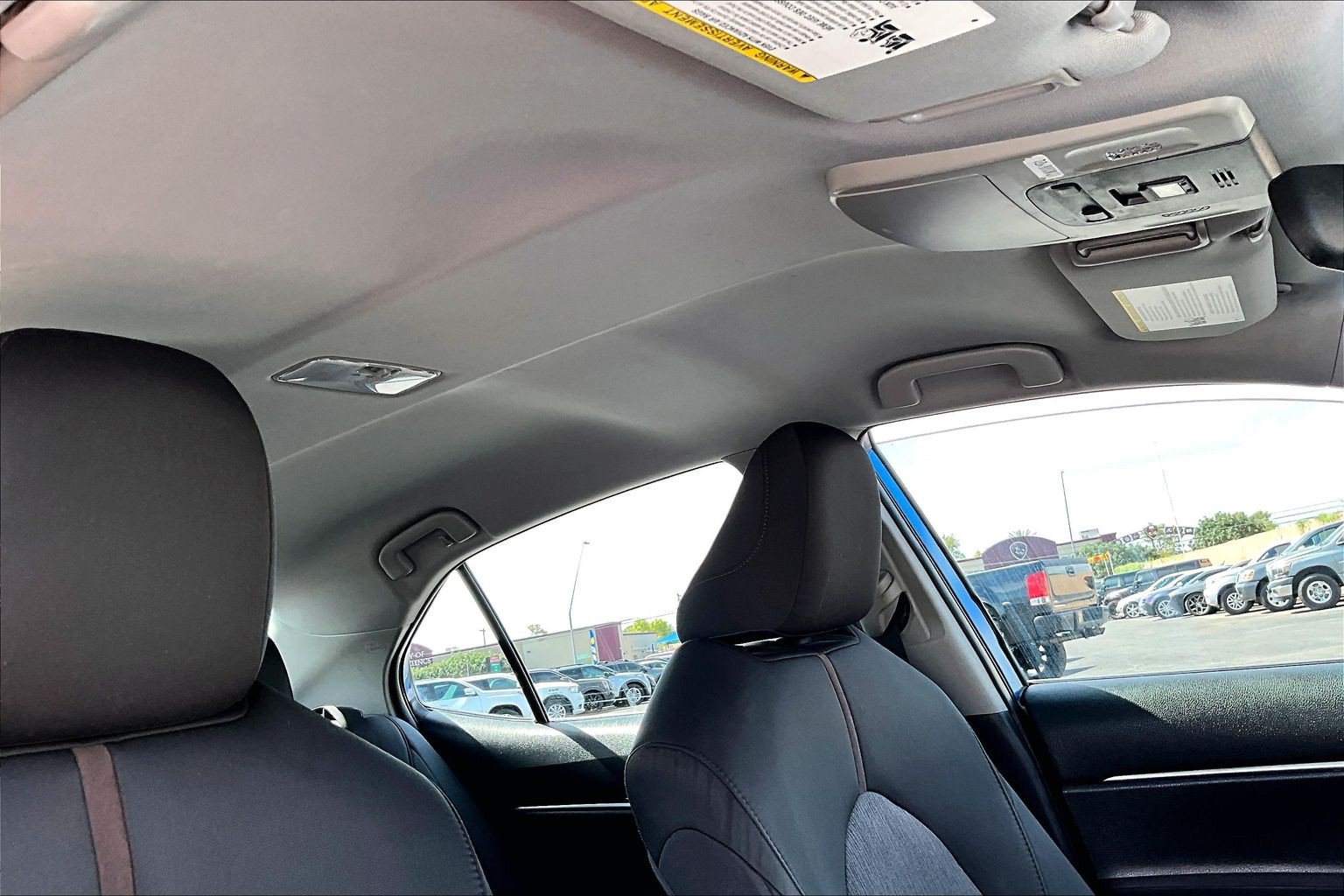 Used 2020 Toyota Camry LE FWD image 16