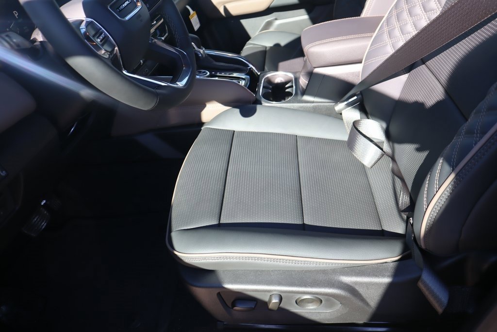 New 2026 GMC Canyon Denali image 12