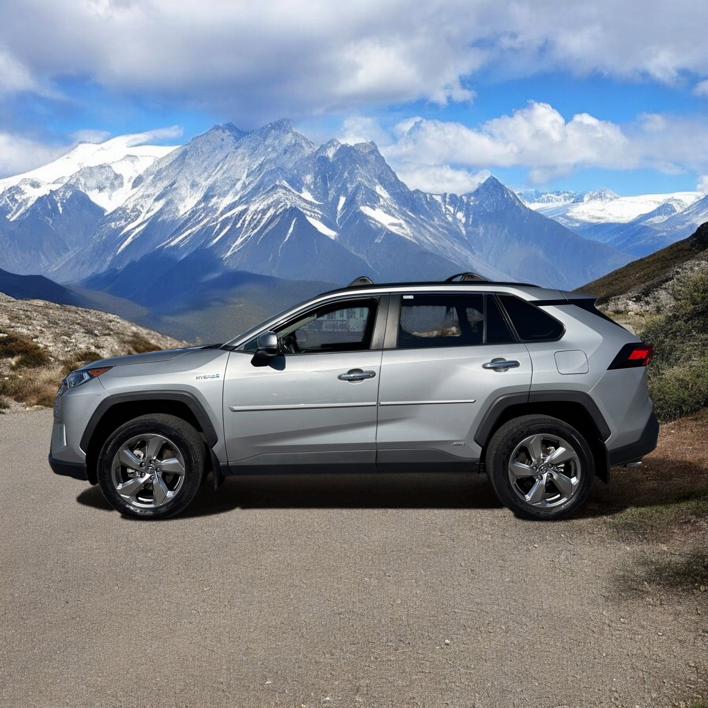 Used 2020 Toyota RAV4 Limited w/ Limited Grade Weather Package AWD/4WD image 2