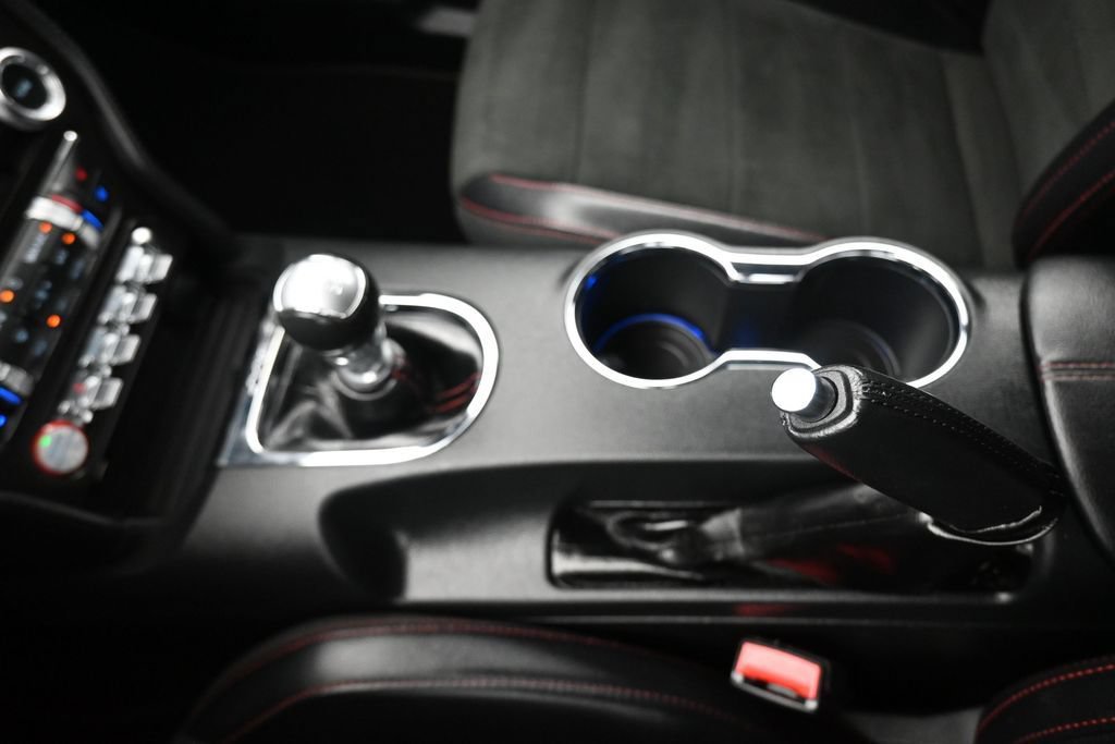 Used 2016 Ford Mustang GT Premium w/ Equipment Group 401A RWD image 22