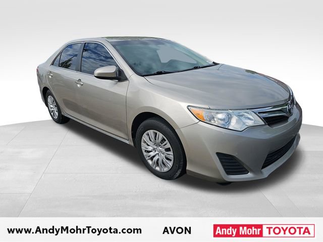 Used 2014 Toyota Camry LE FWD image 1