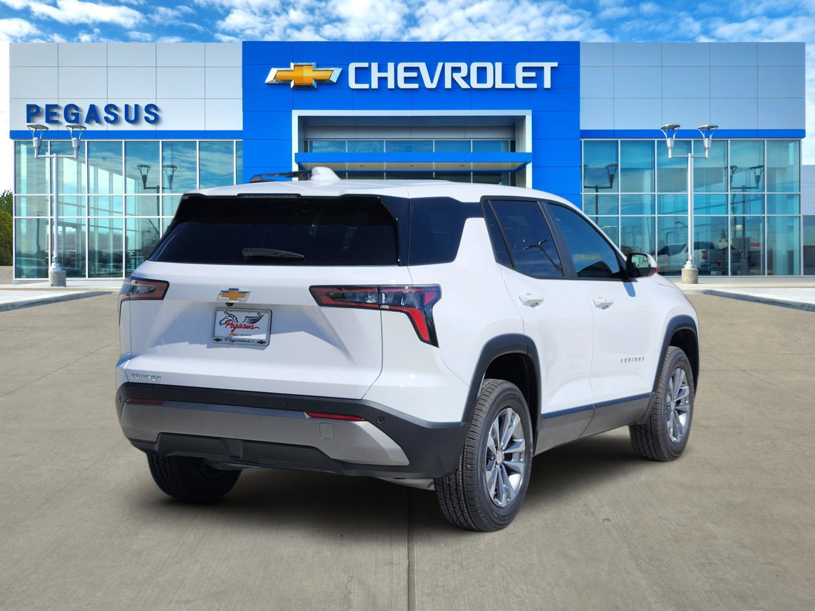 New 2027 Chevrolet Equinox LT FWD image 5