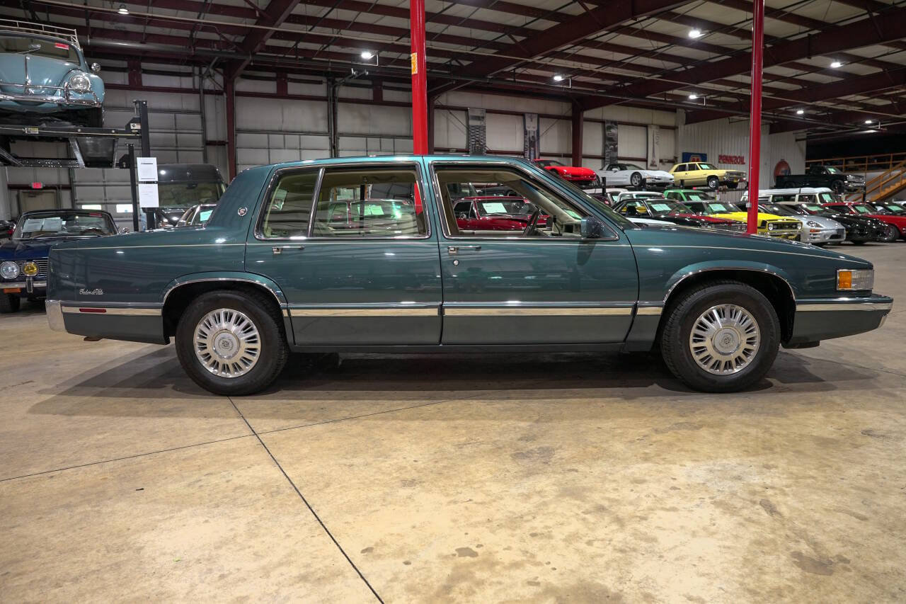 Used 1992 Cadillac De Ville Sedan FWD image 10