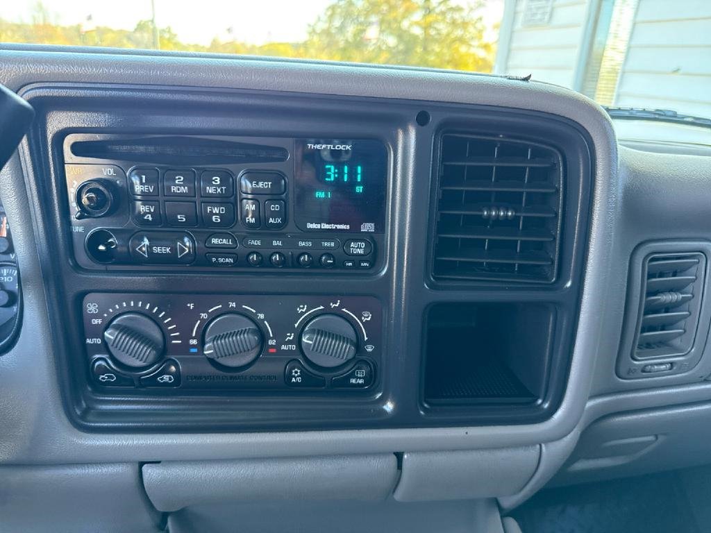 Used 2002 Chevrolet Silverado 2500 LT w/ Off-Road Skid Plate Pkg image 9