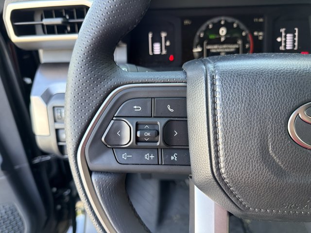 Used 2026 Toyota 4Runner SR5 AWD/4WD image 14