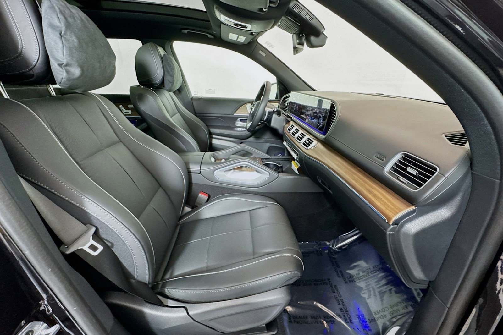 New 2025 Mercedes-Benz GLS 580 4MATIC image 27