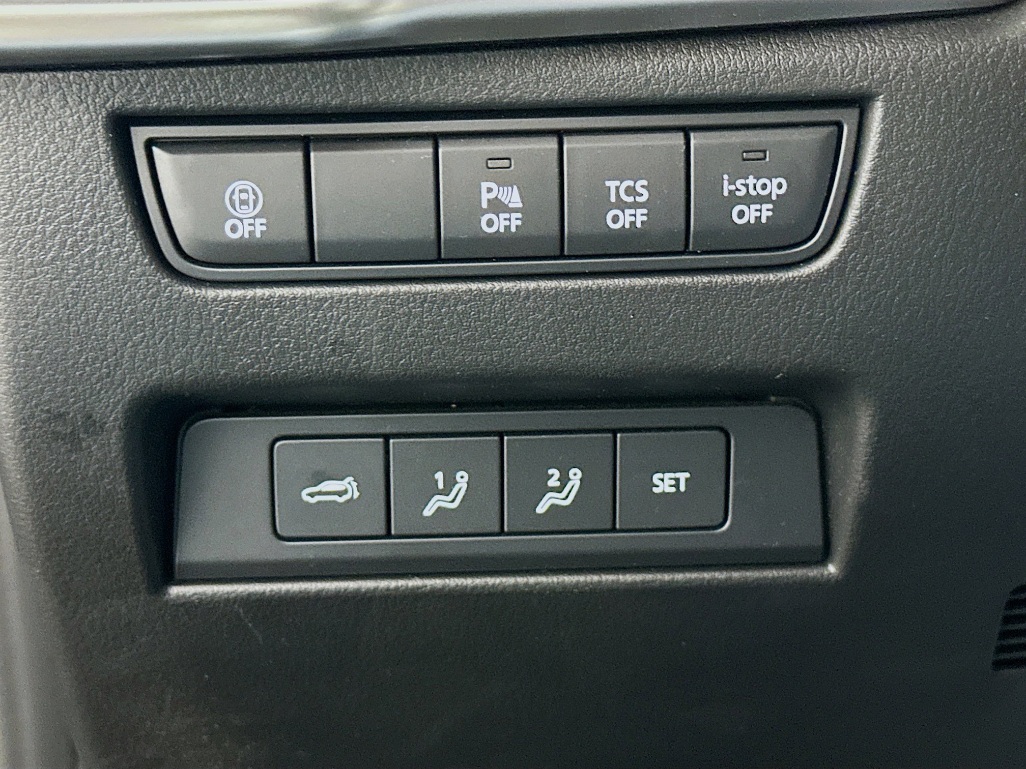 Used 2025 MAZDA CX-90 3.3 Turbo w/ Premium Sport Pkg image 17