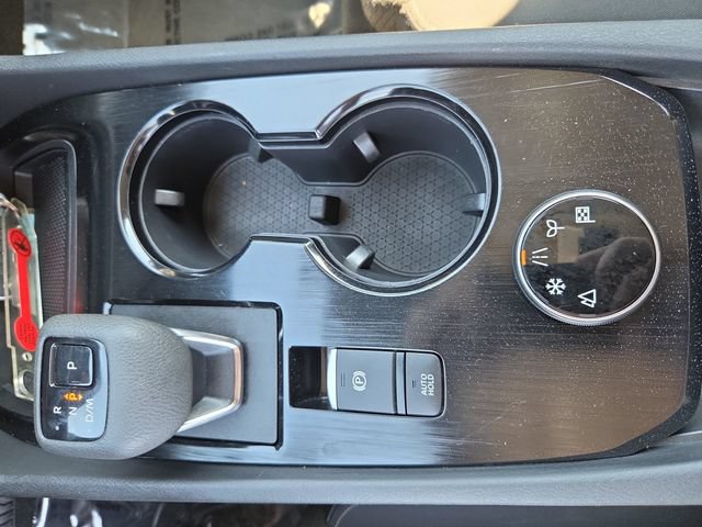 Used 2024 Nissan Rogue SV AWD/4WD image 23