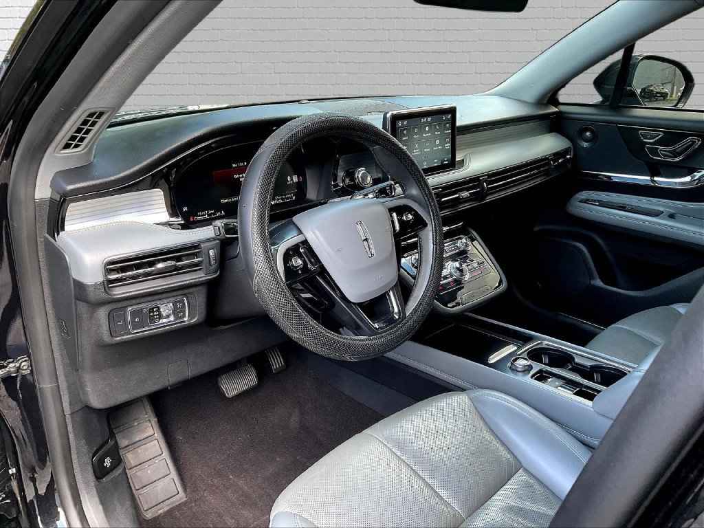 Used 2021 Lincoln Corsair Reserve FWD image 14