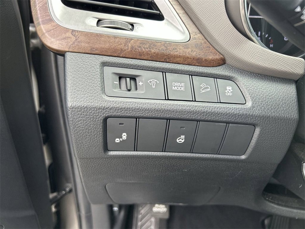 Used 2018 Hyundai Santa Fe Sport w/ 2.4L Tech Package 04 image 27