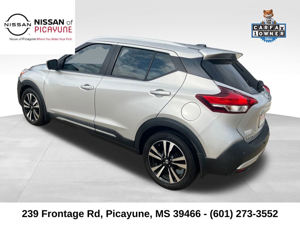 Used 2020 Nissan Kicks SR video 3