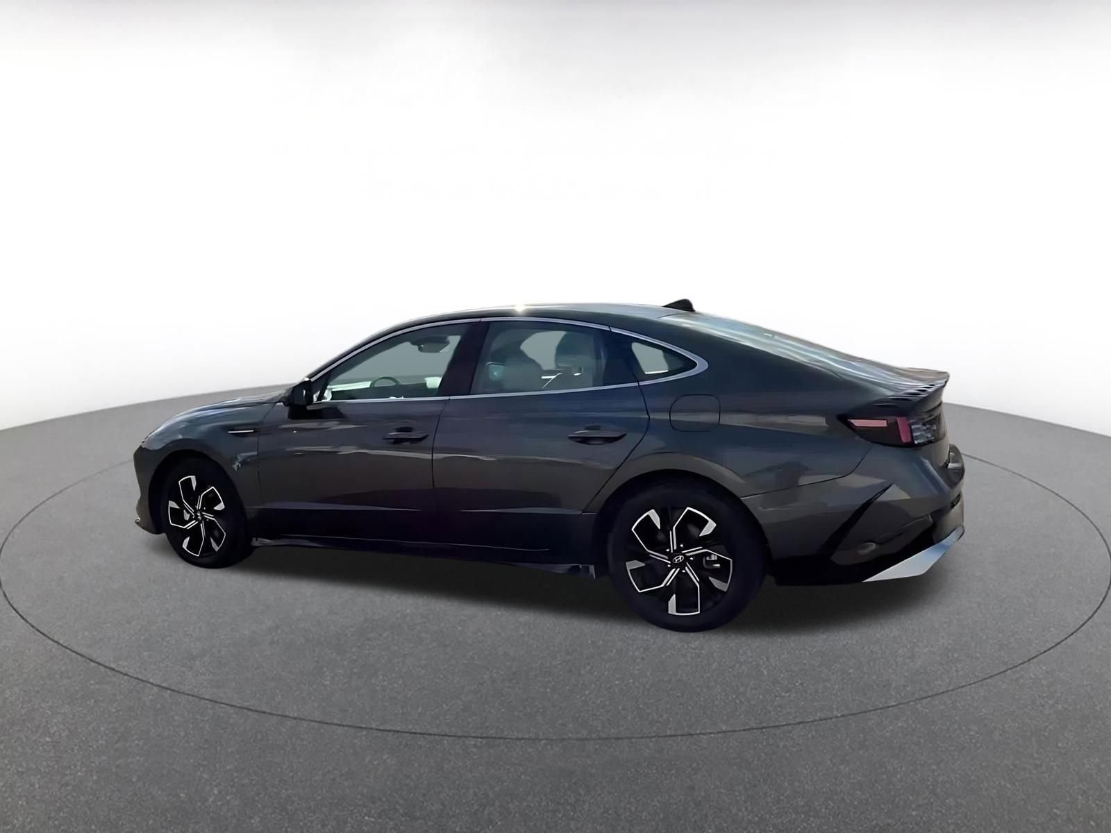 Used 2025 Hyundai Sonata SEL image 9