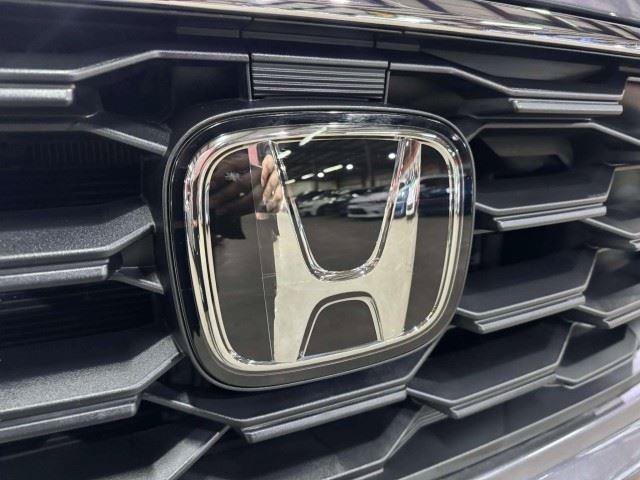 Used 2025 Honda Pilot EX-L image 17