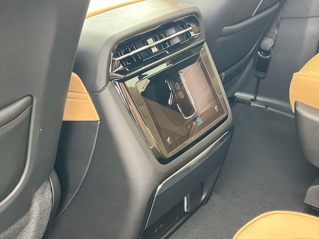 New 2025 Cadillac Escalade IQ Luxury 2 image 30