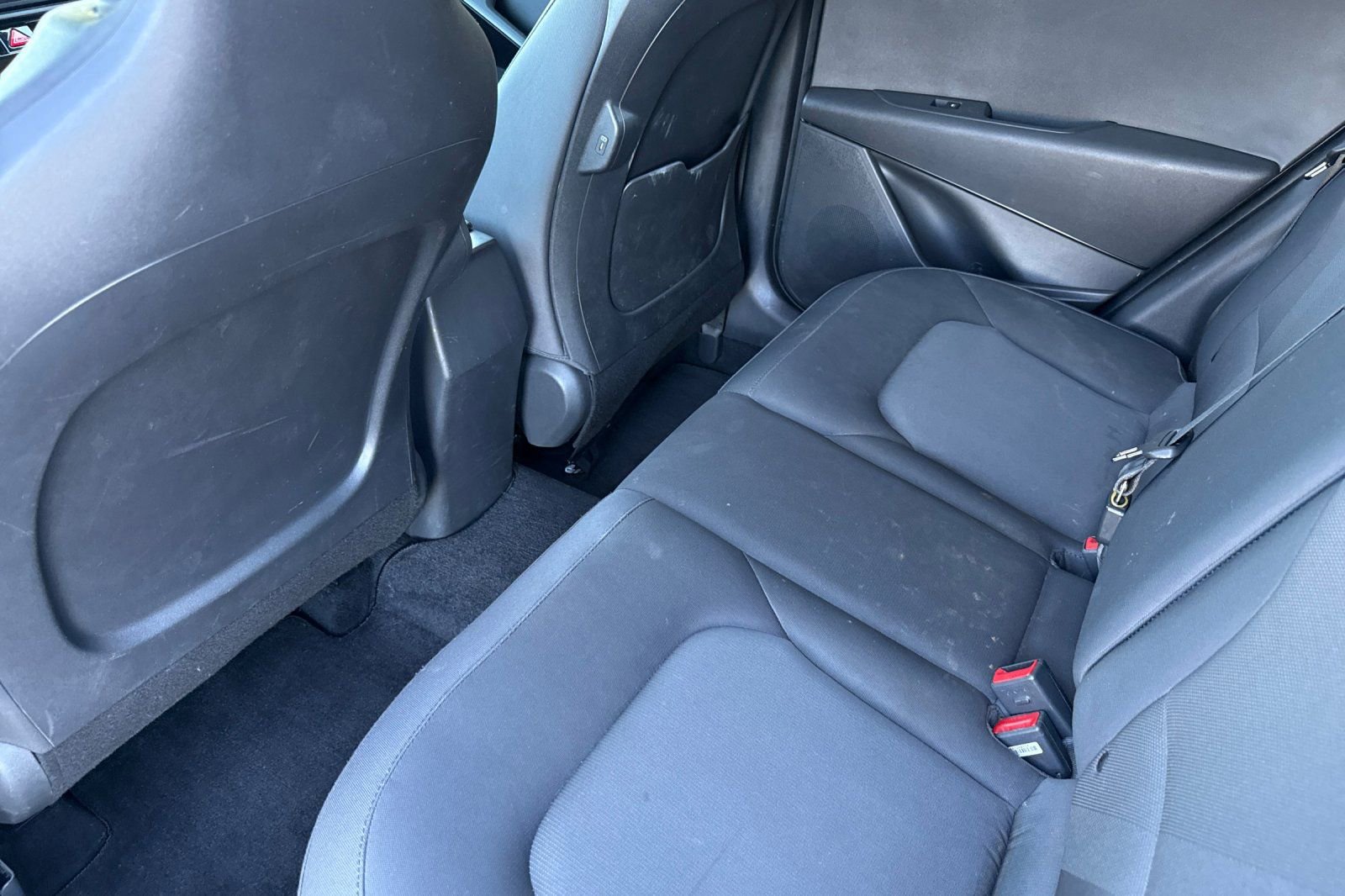 Used 2023 Kia Niro LX image 9