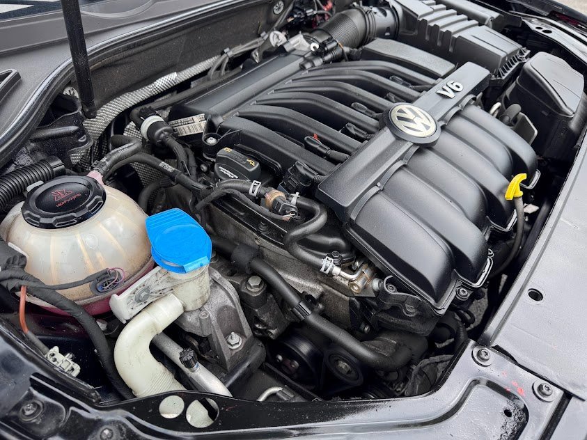 Used 2018 Volkswagen Passat 3.6 image 30