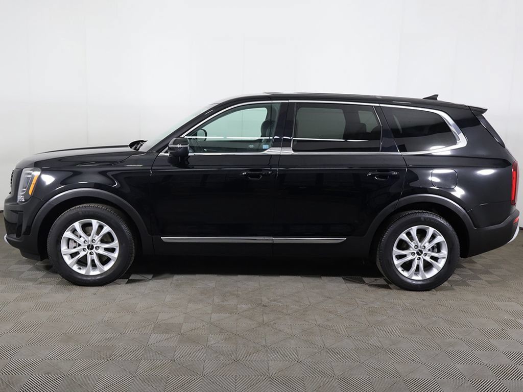 Used 2022 Kia Telluride LX FWD image 17