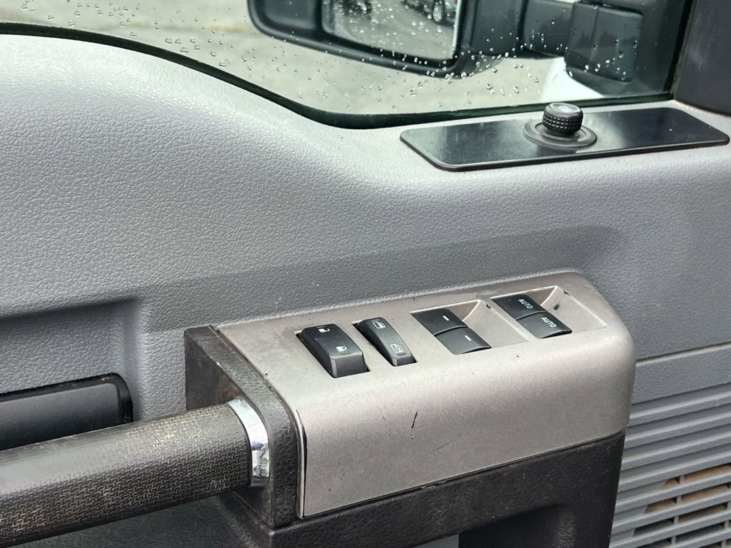 Used 2015 Ford F350 XLT image 21