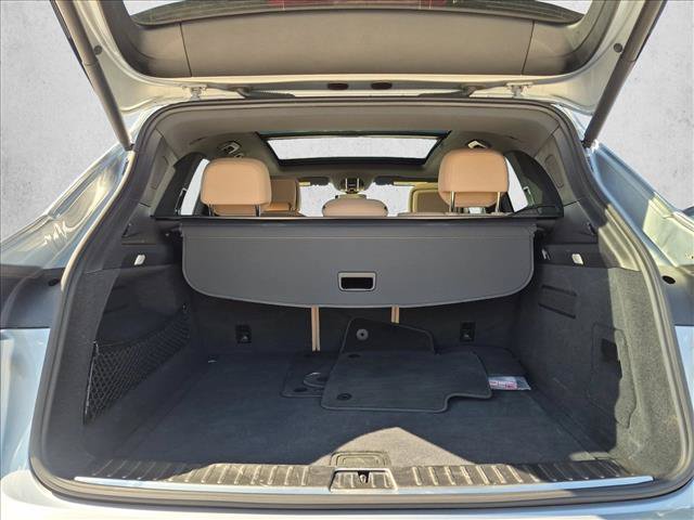 Used 2023 Porsche Cayenne AWD/4WD image 6