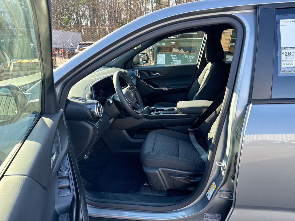 New 2026 Chevrolet Equinox LT image 13