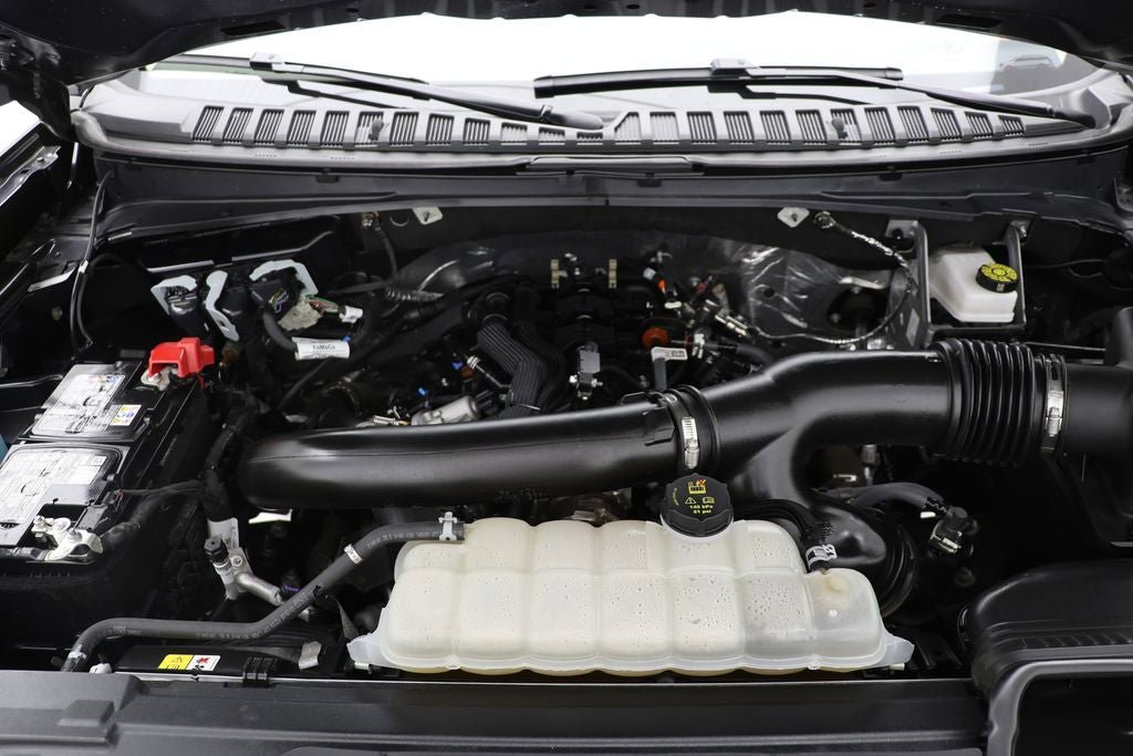 Used 2025 Ford Expedition Active AWD/4WD image 28