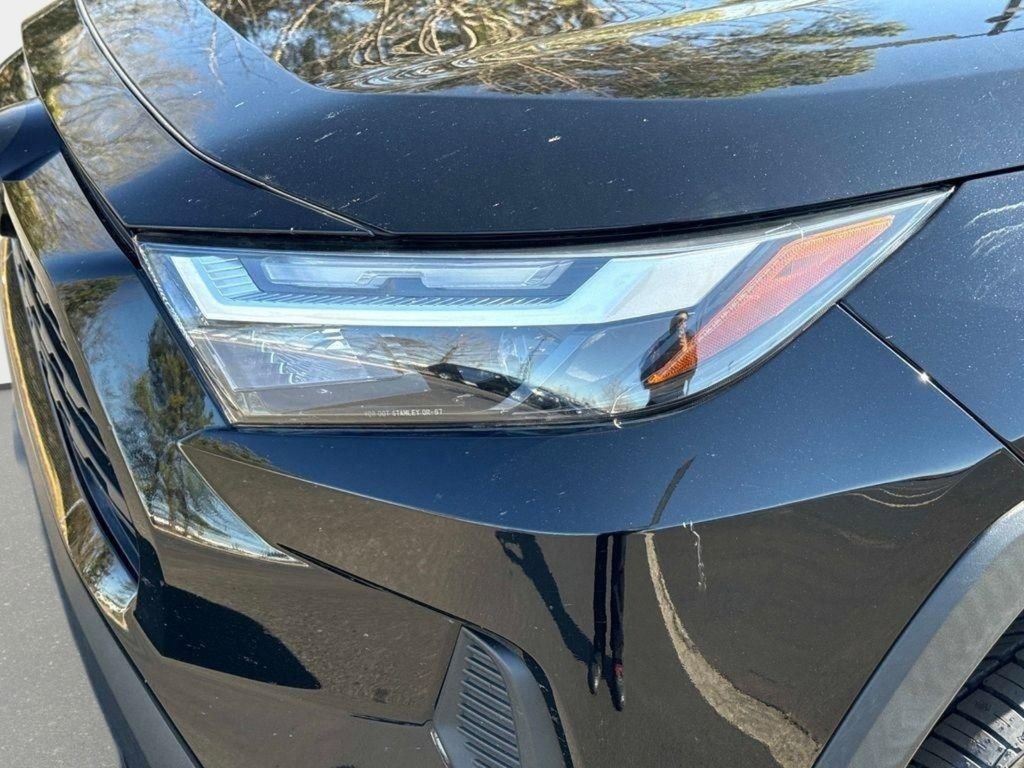 Used 2023 Toyota RAV4 LE image 8