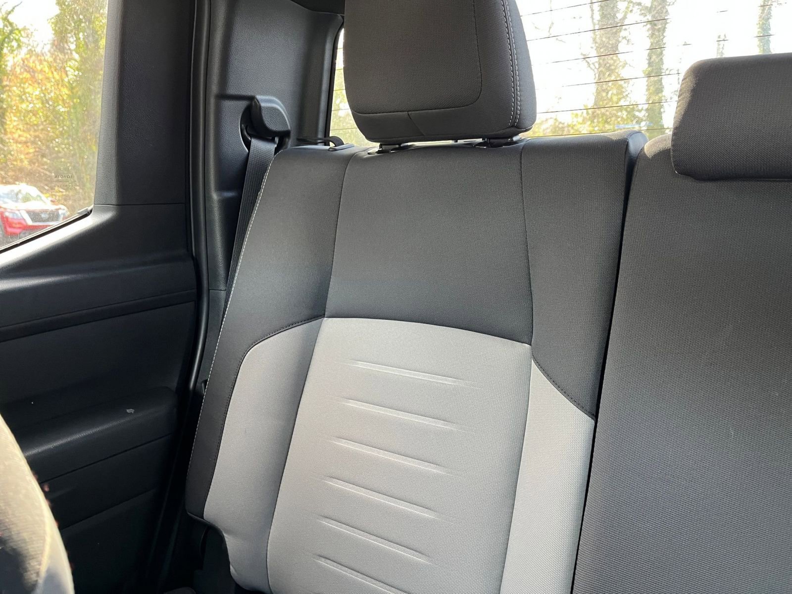 Used 2025 Toyota Tacoma TRD Off-Road image 38