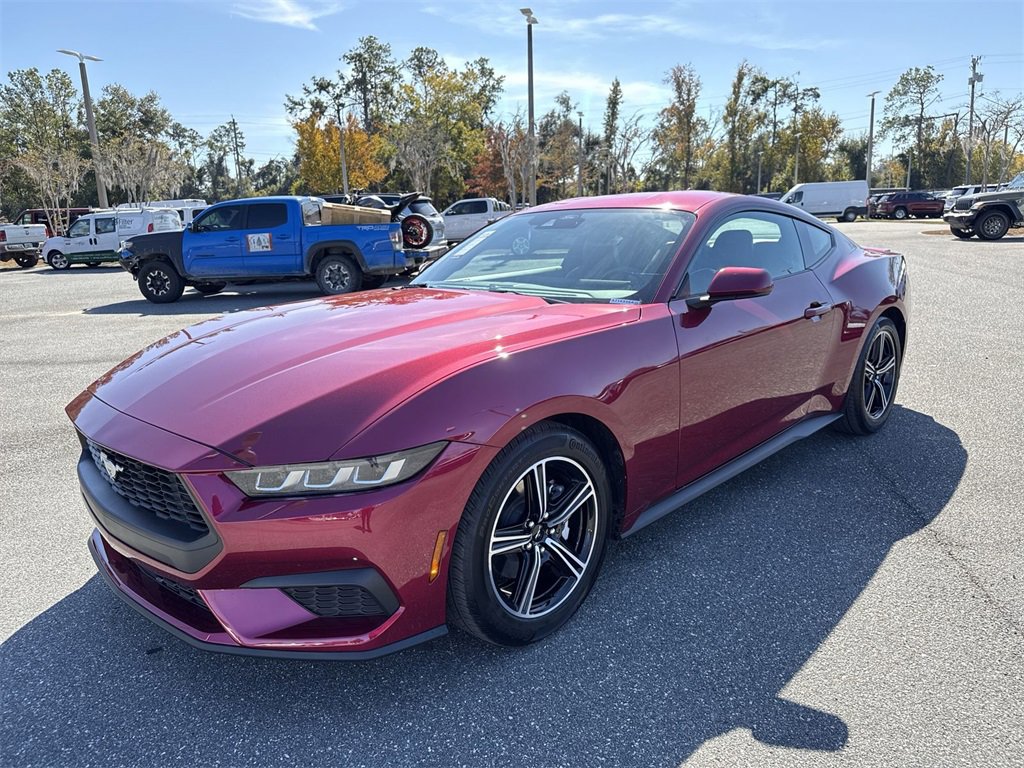 Used 2025 Ford Mustang Premium image 7