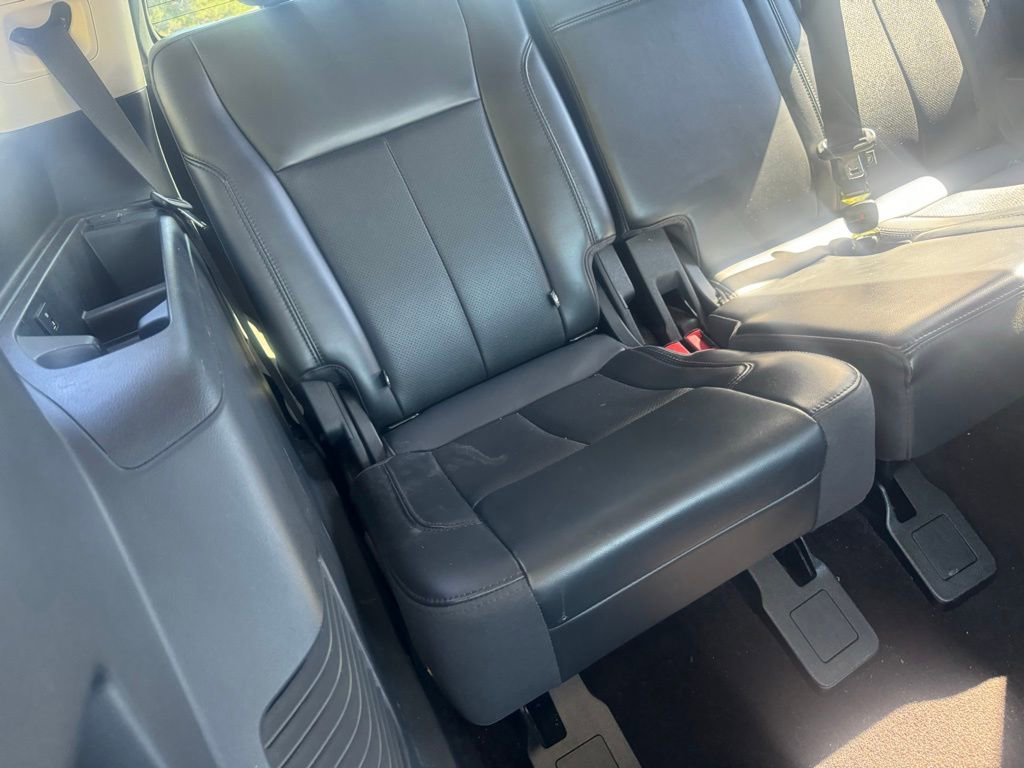 Used 2023 Ford Expedition XLT image 14