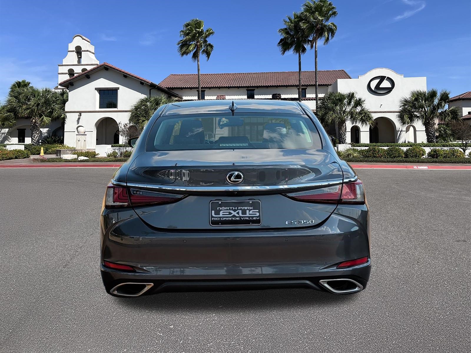 Certified 2023 Lexus ES 350 w/ Premium Package FWD image 3