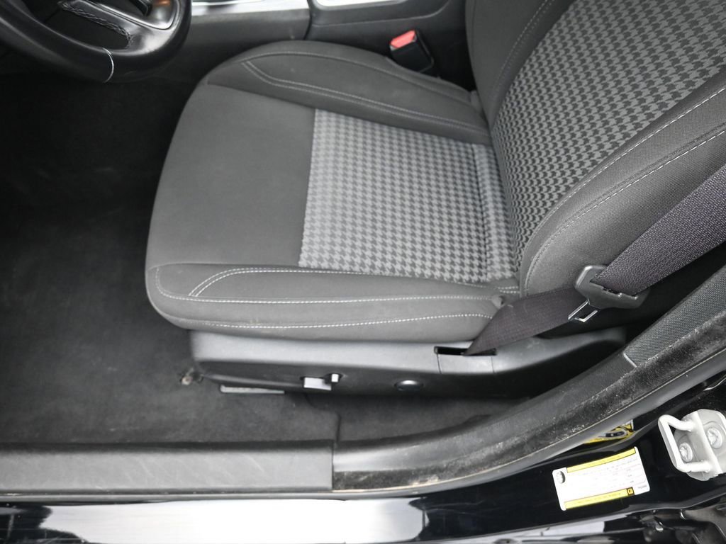 Used 2023 Dodge Charger SXT image 31