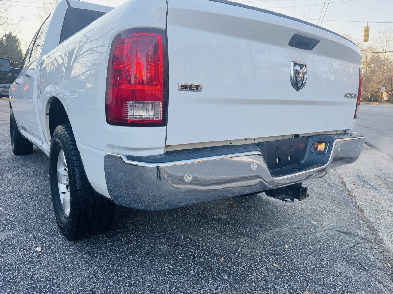 Used 2017 RAM 1500 Classic SLT image 6