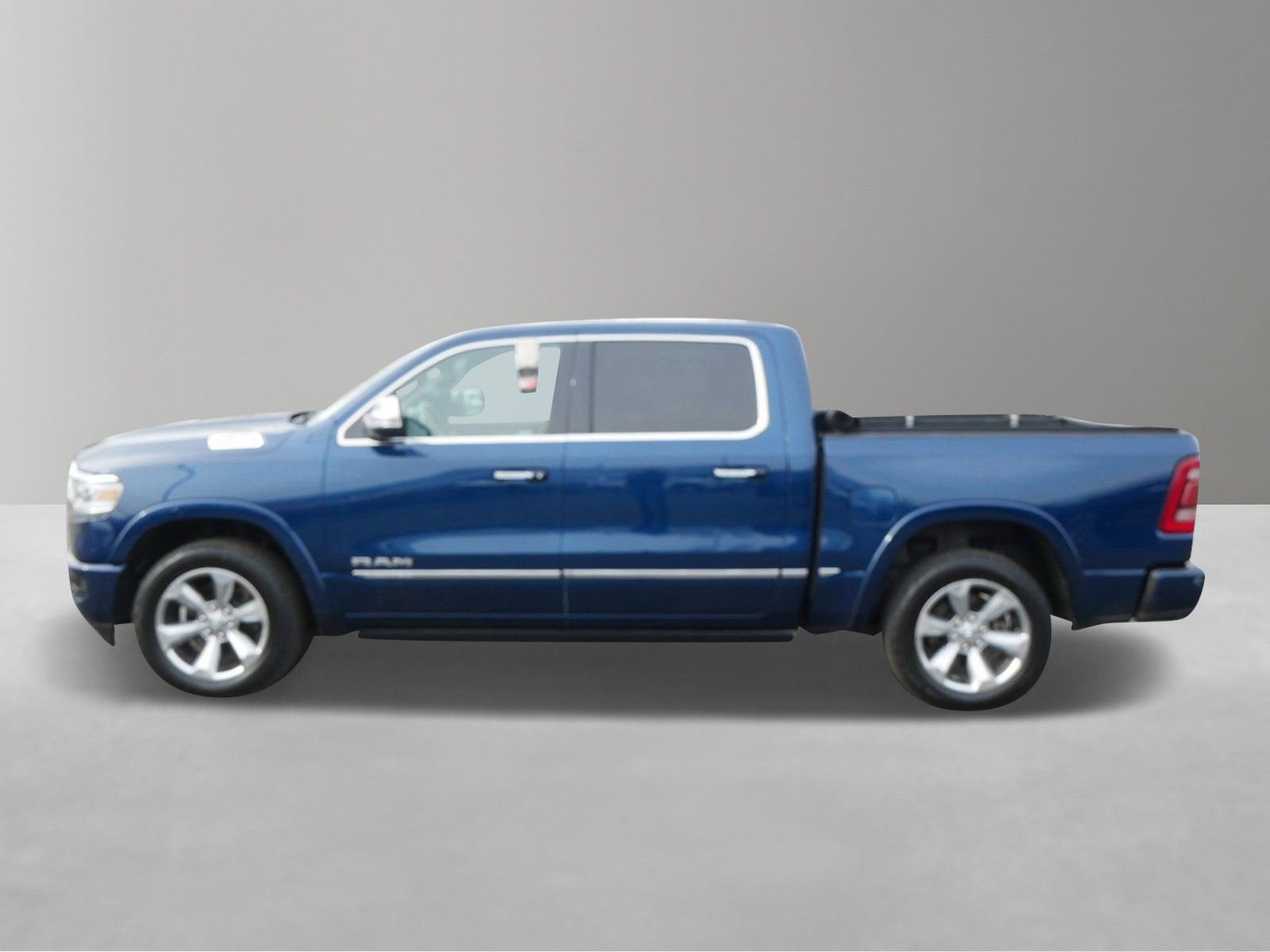 Used 2021 RAM 1500 Limited AWD/4WD image 6