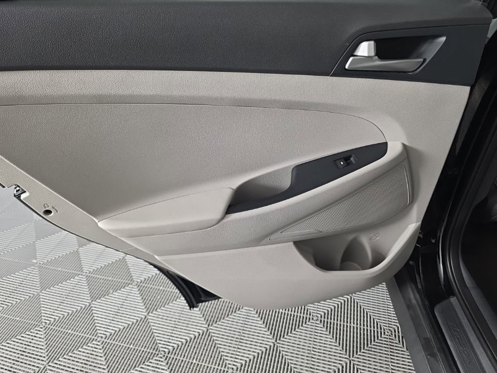 Used 2019 Hyundai Tucson Value AWD/4WD image 27