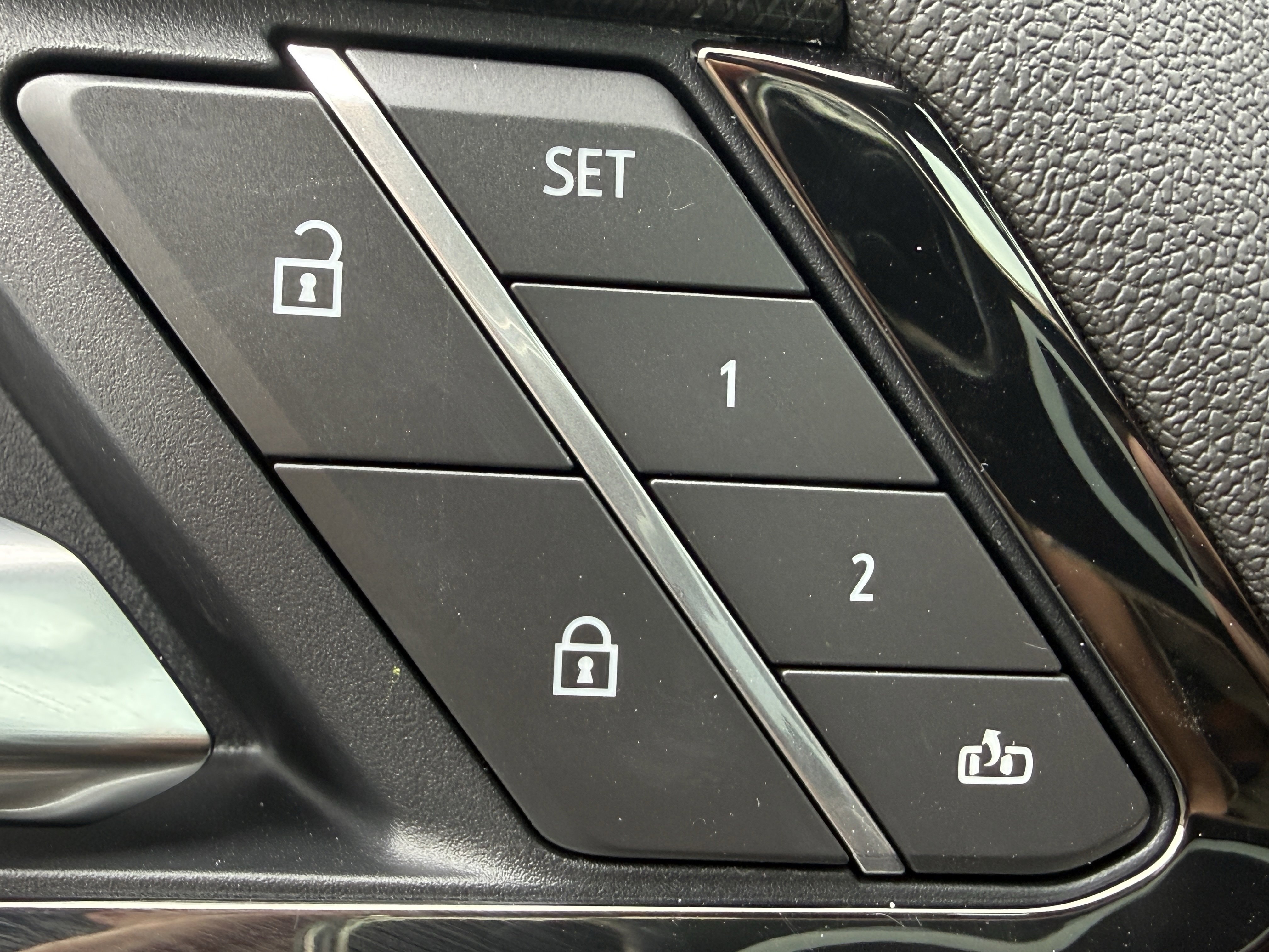 New 2026 GMC Sierra 1500 AT4 w/ AT4 Premium Package image 17