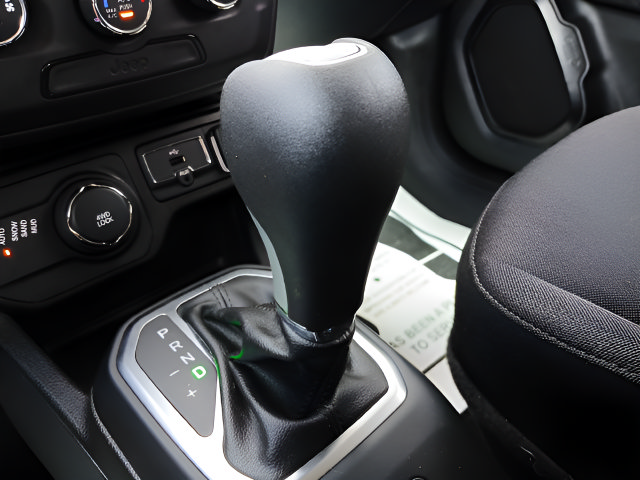 Used 2020 Jeep Renegade Sport AWD/4WD image 11