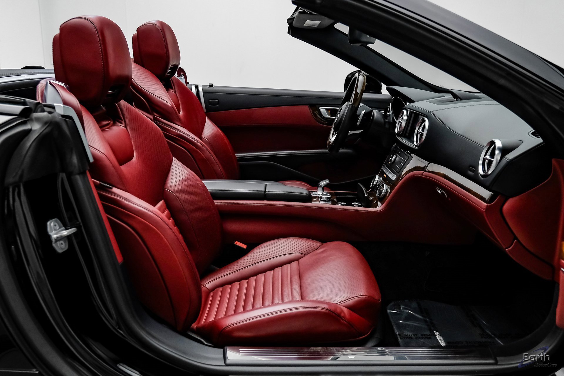 Used 2017 Mercedes-Benz SL 550 image 51