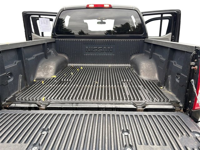 Used 2012 Nissan Frontier SV w/ Sport Appearance Pkg image 12