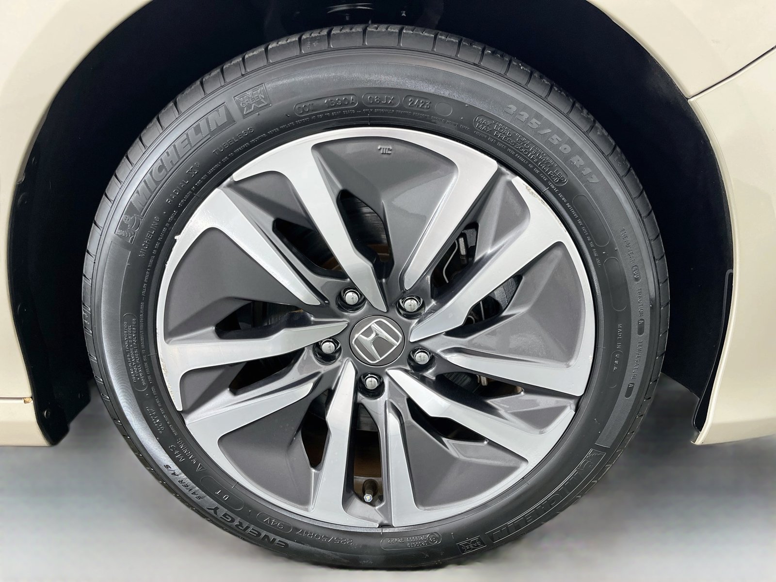 Used 2019 Honda Accord EX image 39