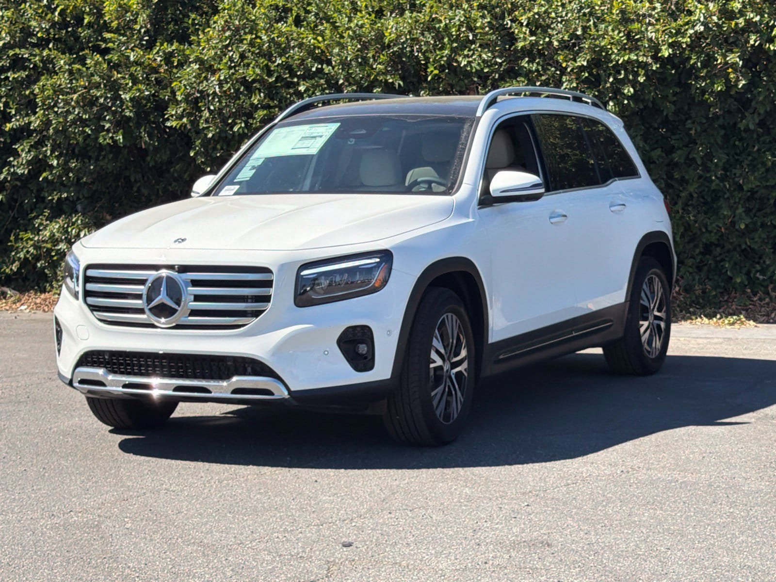 New 2026 Mercedes-Benz GLB 250 4MATIC image 4