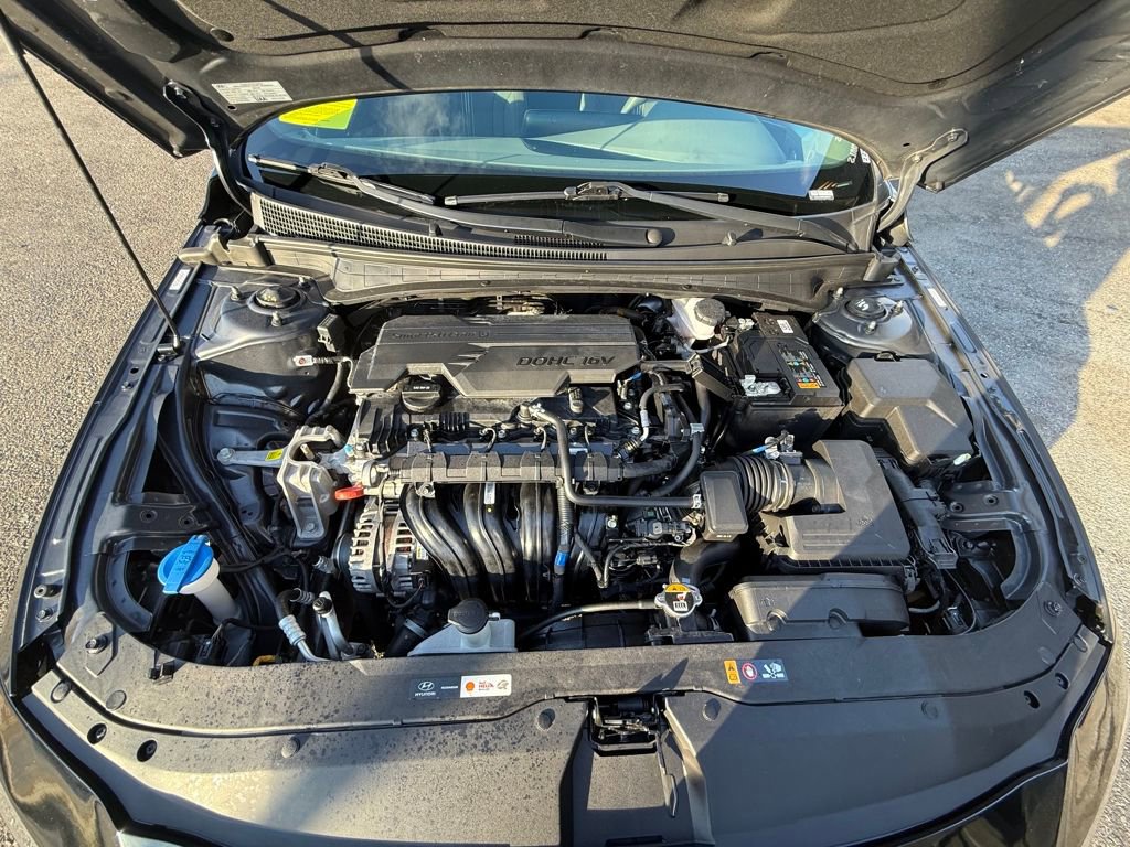 Used 2024 Hyundai Elantra SEL image 12