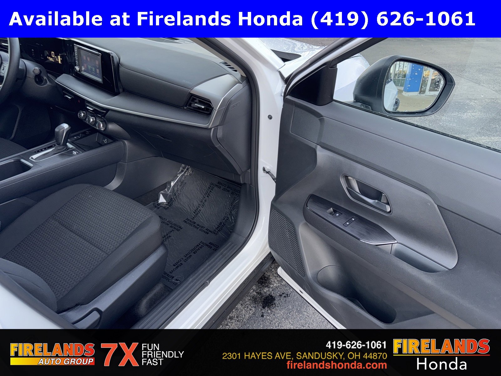 Used 2025 Nissan Kicks S image 31