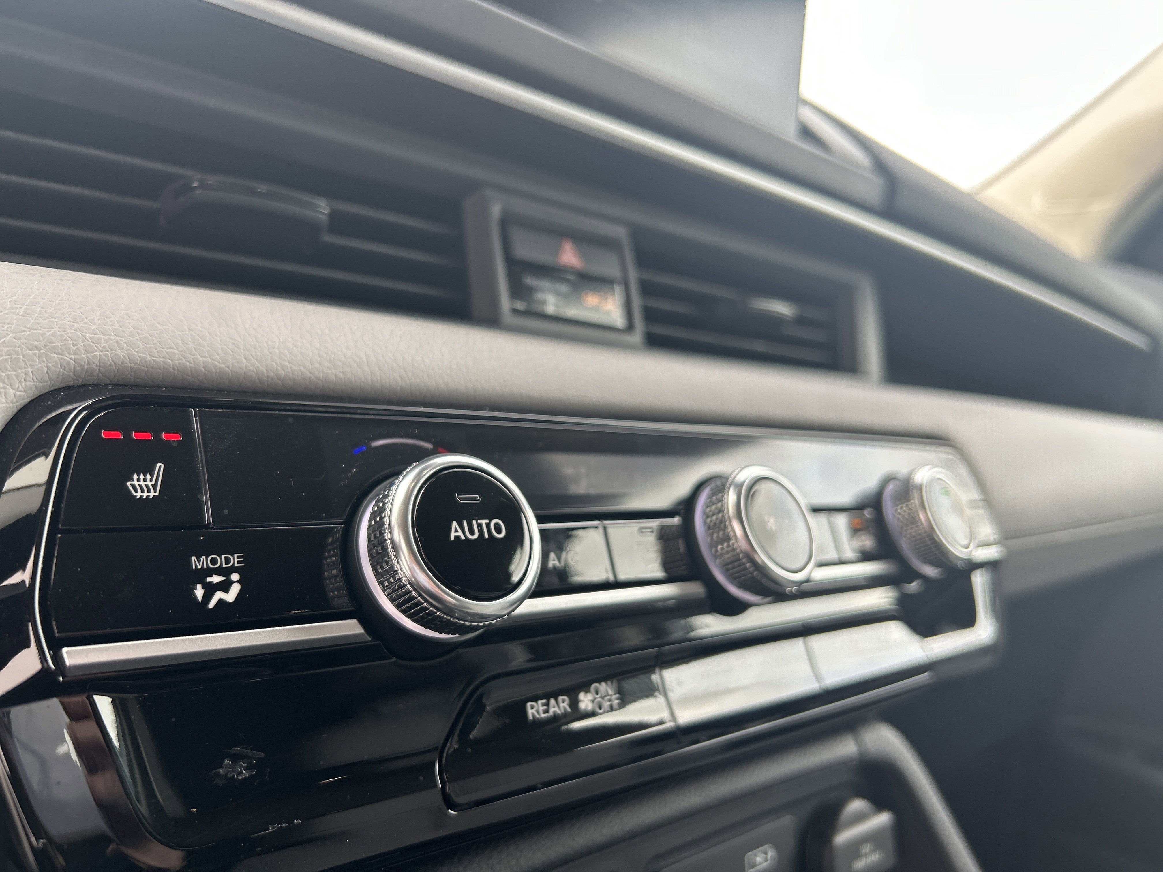 Certified 2025 Honda Pilot EX-L image 25