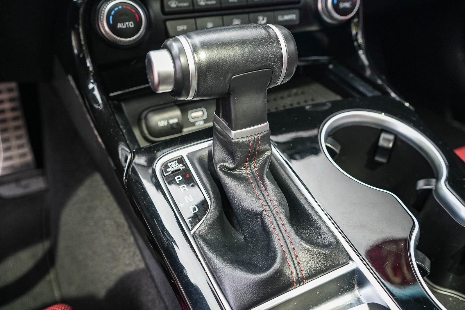 Used 2022 Kia Stinger GT-Line w/ Sun & Sound Package image 19